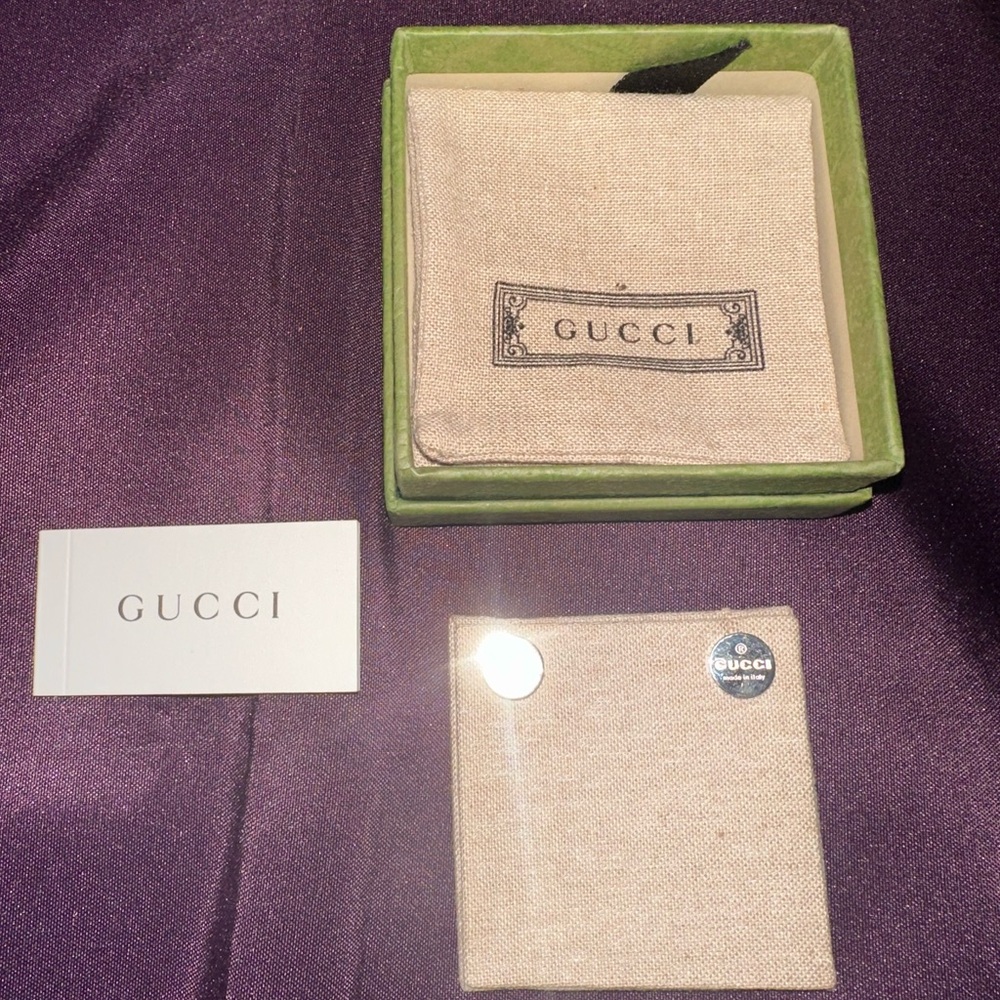 Gucci stud posts - Picture 2 of 3